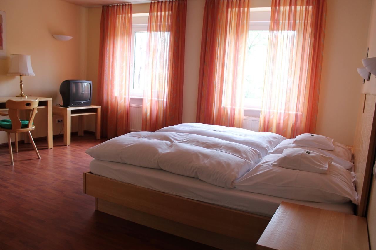 Hotel Bad Bruckhaus Gurtweil Oda fotoğraf